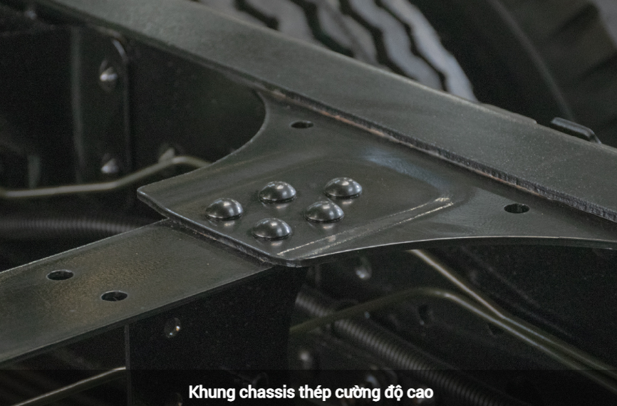 khung gam xe tai do thanh iz71sl Xe Tải Đô Thành IZ50M Thùng Bạt - 2.4 Tấn